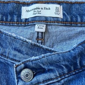 Abercrombie Curve Love Dad High Rise Jeans